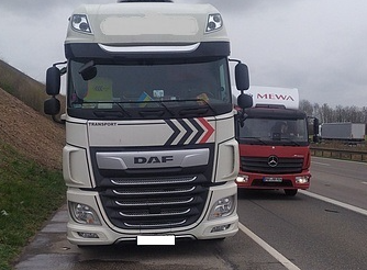 Naprawa samochodów ciężarowych w Niemczech: we własnym zakresie vs MT onroad service